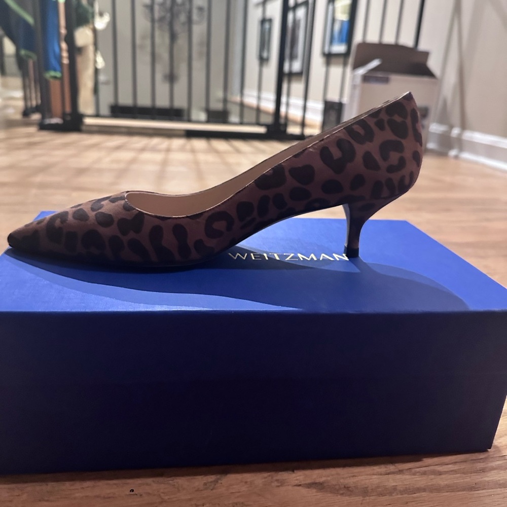 BNIB Stuart Weitzman size 38.5 (8B) Cindy 45 Cappucino Cheetah Sue heels